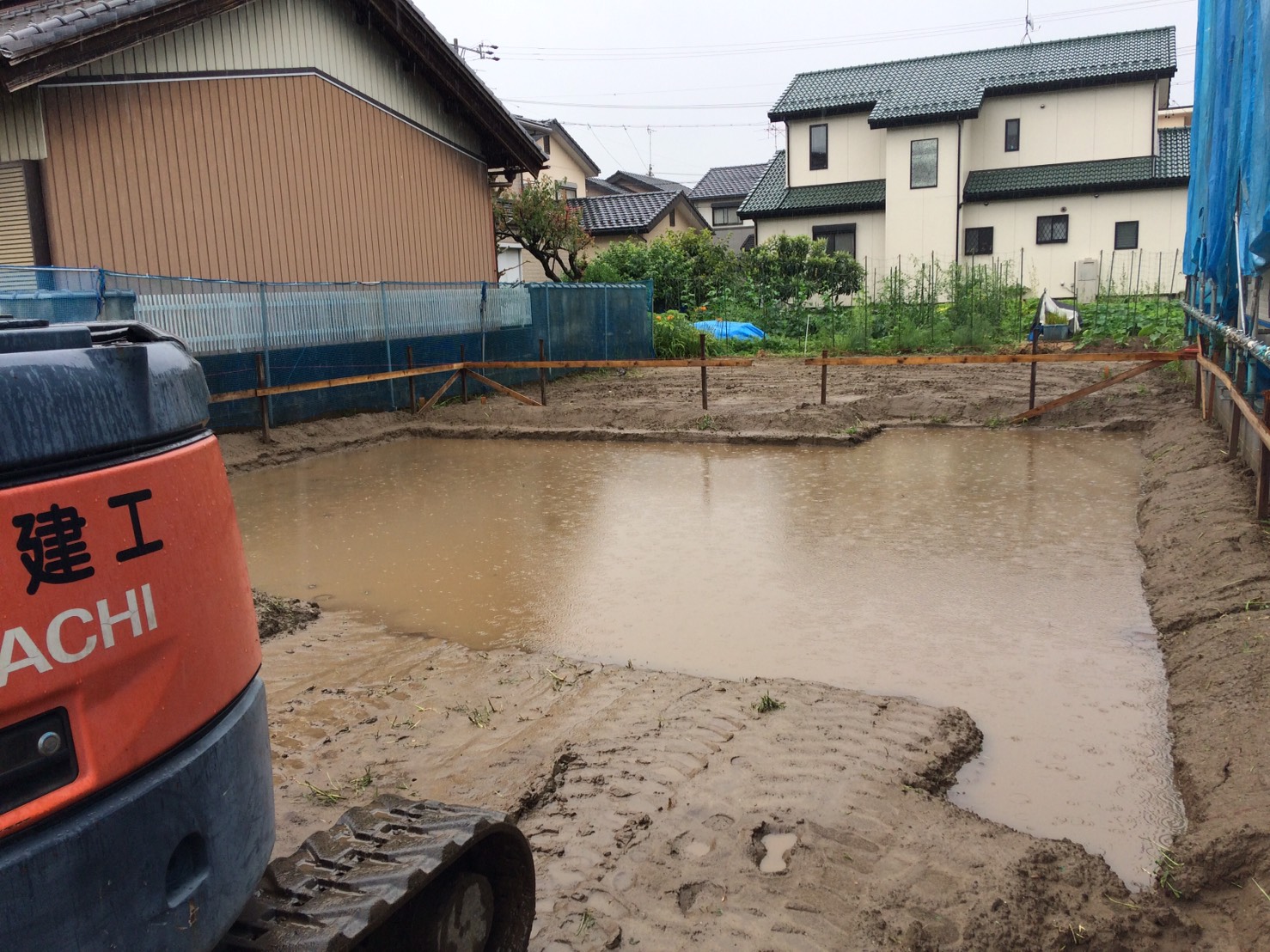 愛知県名古屋市瑞穂区ＳＥ構法の現場、本日の建て方は雨にて中止です。
