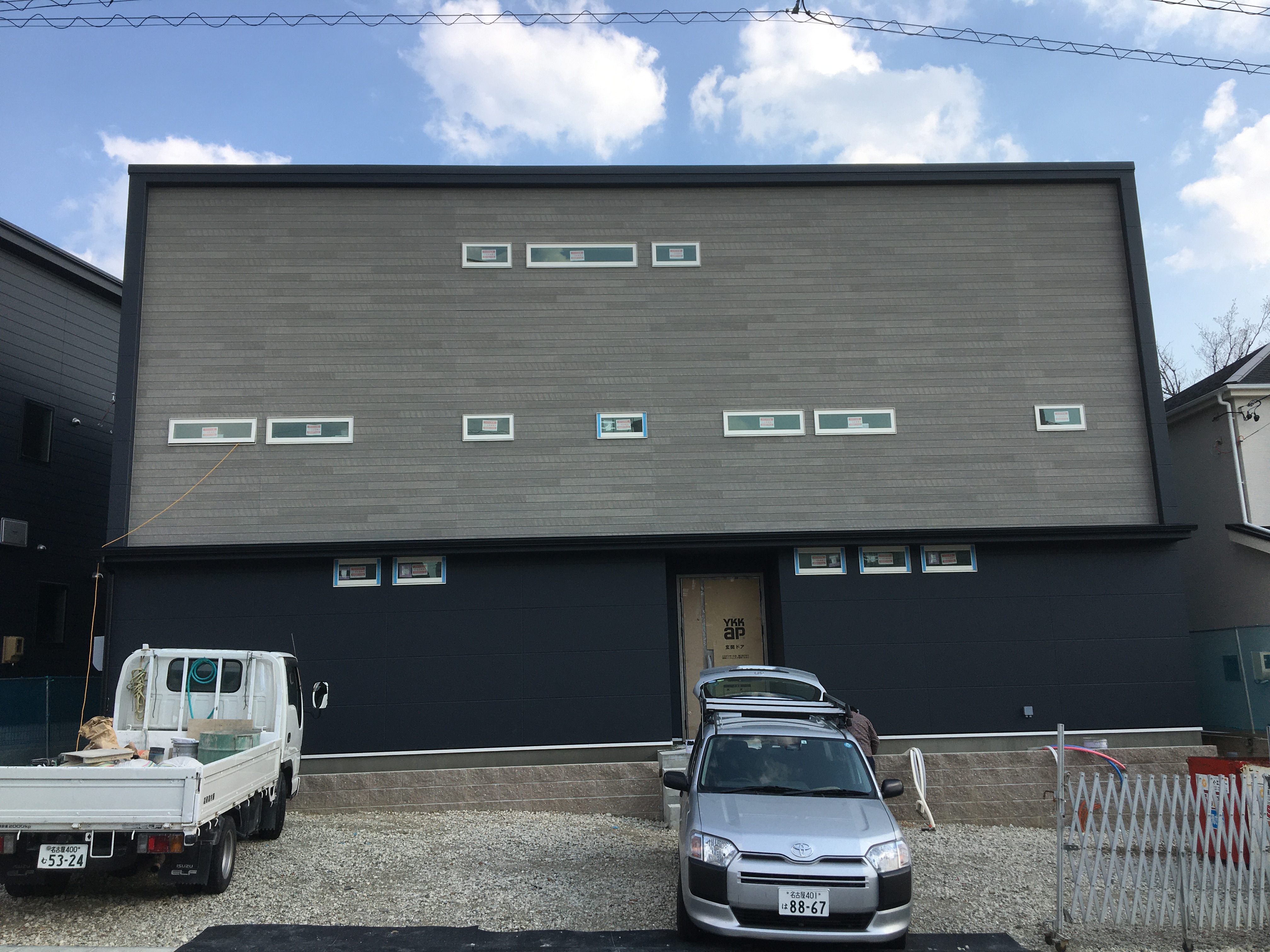 瀬戸市のSE構法の現場、足場が外れ外観が見られるようになりました。